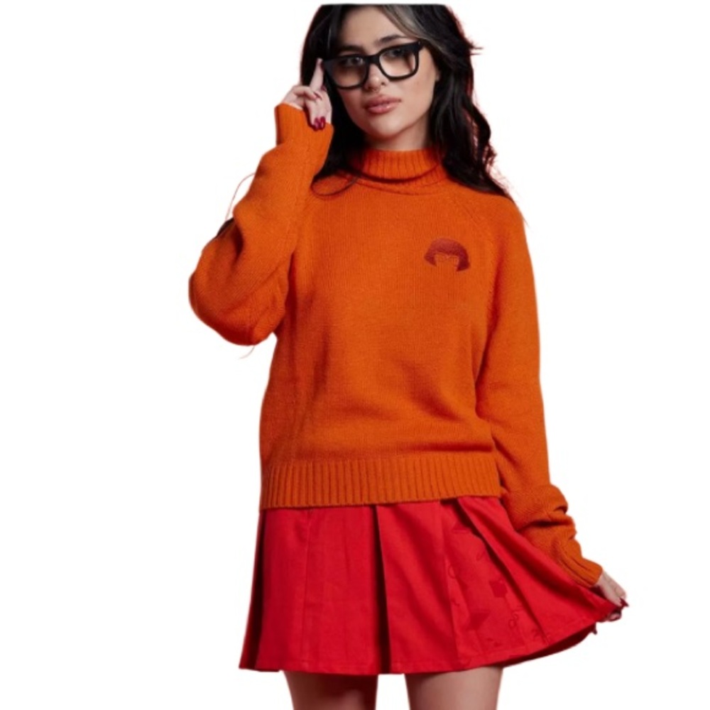 Women's Mini Skirt in Red - Sleek Everyday Style